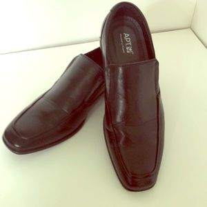 Men’s dress shoe APT.9 memory foam